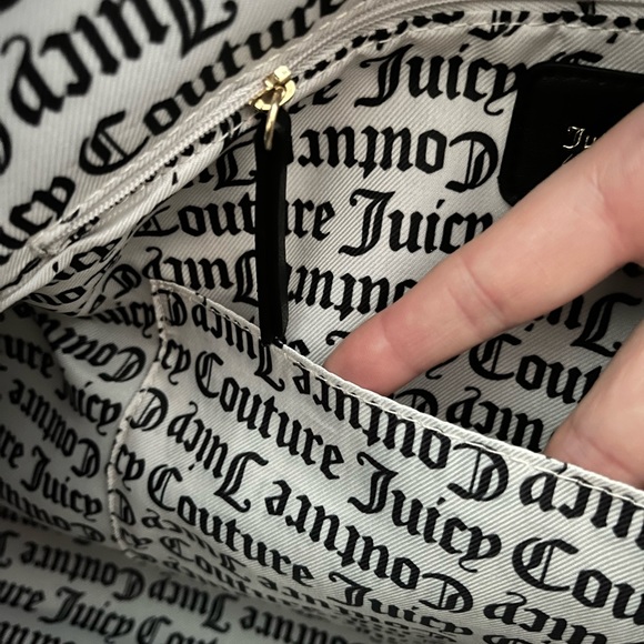 SOLD ⭐️JC Juicy Couture Shout It Out Duffle Bag - Picture 10 of 11